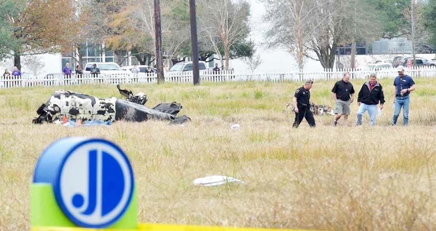 Choque de avioneta deja 5 muertos en EU