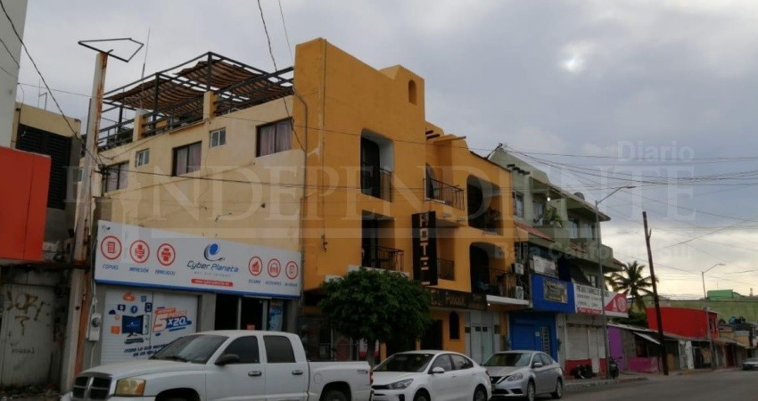 Se aventó del 4to piso de un edificio durante el año nuevo en CSL