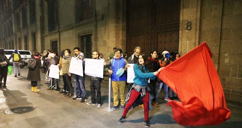 Continúan las protestas del movimiento #NoVivimosDelAplauso