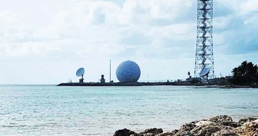 Detienen a turistas chinos en Florida por tomar fotos… de base militar