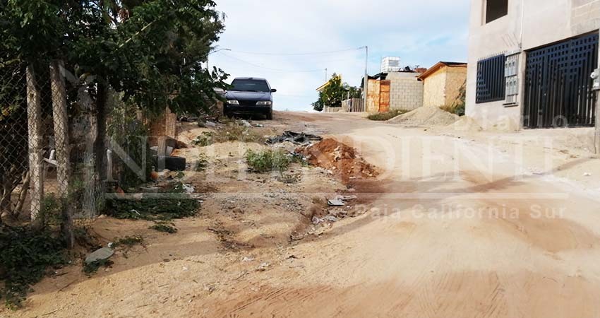 En el abandono vecinos de la colonia Cabo Fierro en CSL 