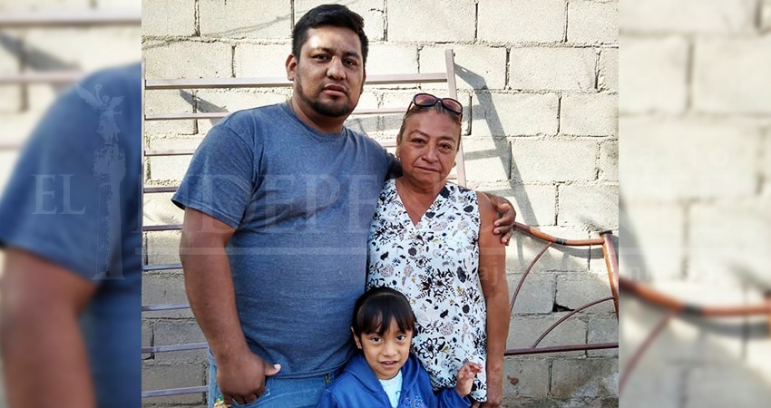 Piden apoyo para familia de CSL  que perdió su patrimonio por un voraz incendio