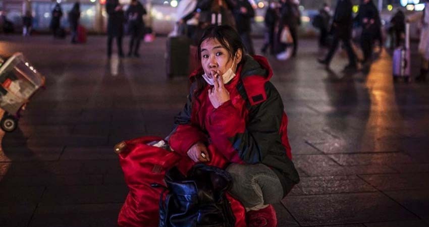 China prohíbe viajes de ciudad donde 'inició' coronavirus