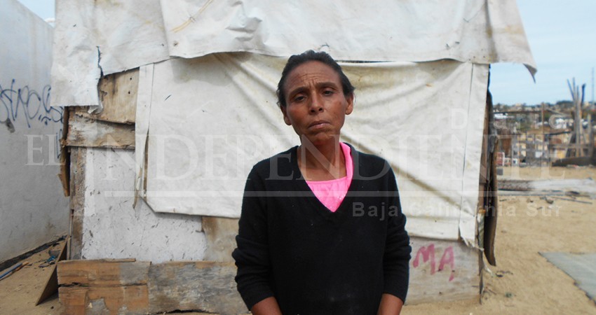 Tener una casa digna o rentar una, es solo un sueño; a veces no hay ni para comer: Rosa María