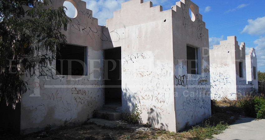 Piden solución a problemática de casas abandonadas en SJC