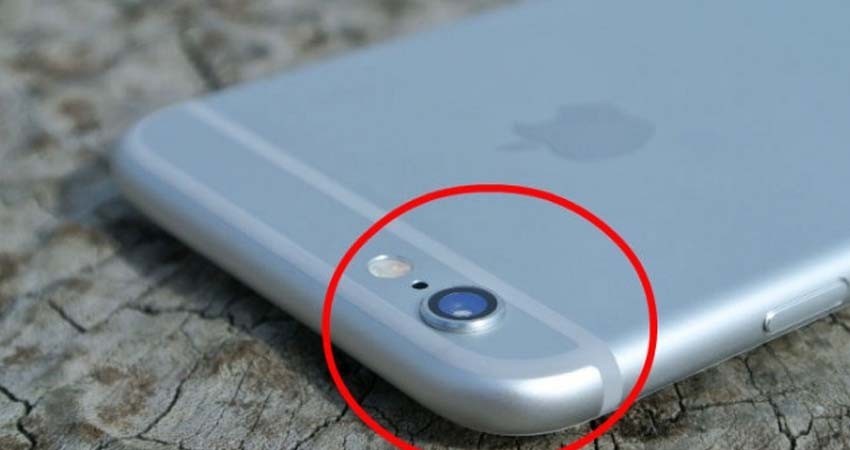 ¿Debes cubrir o no la cámara de tu celular y laptop?