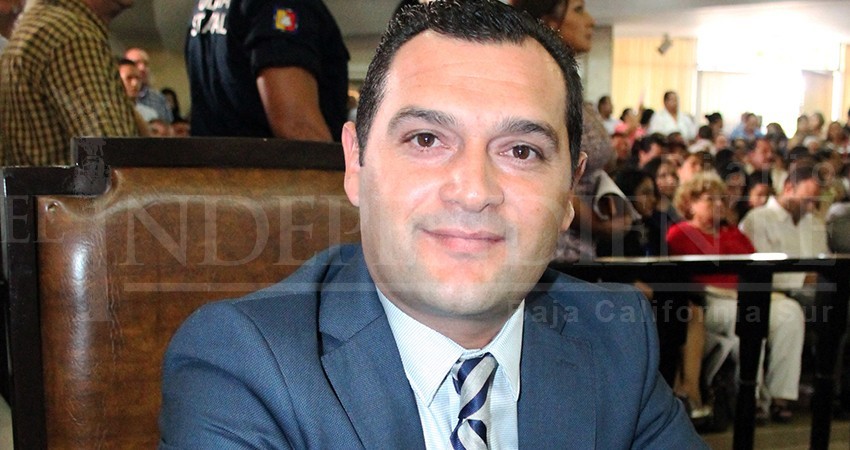 Encuestadora pone a Edson Gallo como alcalde de Comondú; “no me adelanto”, dice