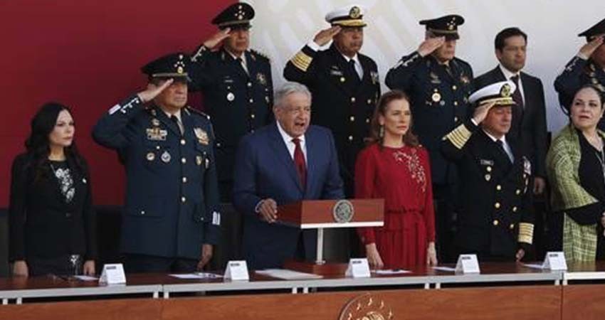 Ofrecen fuerzas armadas lealtad al Presidente