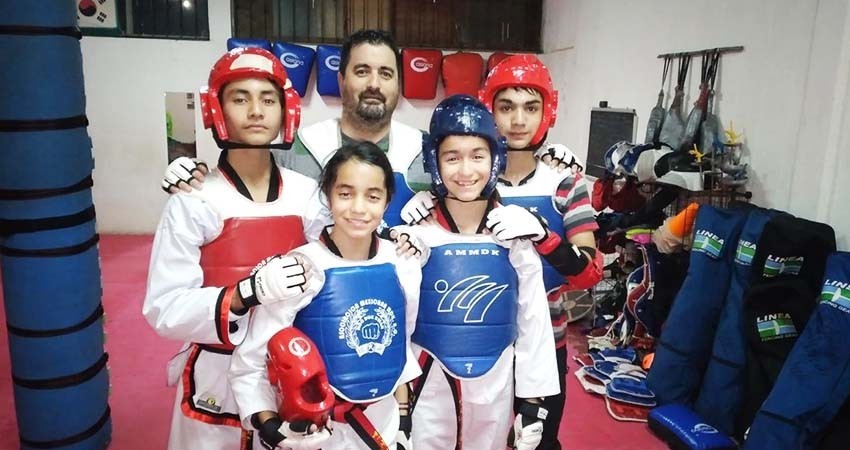 Contingente Loretano de Tae Kwon Do logra medallas de oro y plata