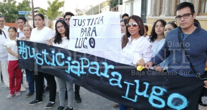 Los Cabos exige #JusticiaParaLugo el joven asesinado en un Centro de Rehabilitación