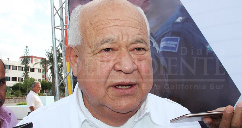 Paro en Semarnat es un asunto político, acusa Víctor Castro