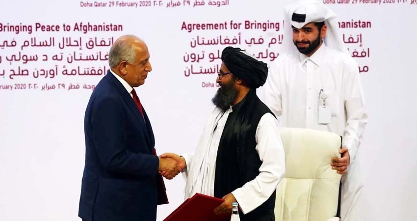 EU y talibanes firman histórico acuerdo de paz