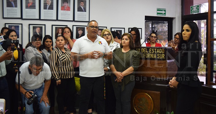 Protestan sindicalizados contra diputada tras otorgar 40 plazas a “favoritos”