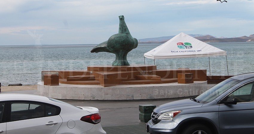 Con evento institucional en el malecón de La Paz buscan “contrapeso” a marcha de mujeres