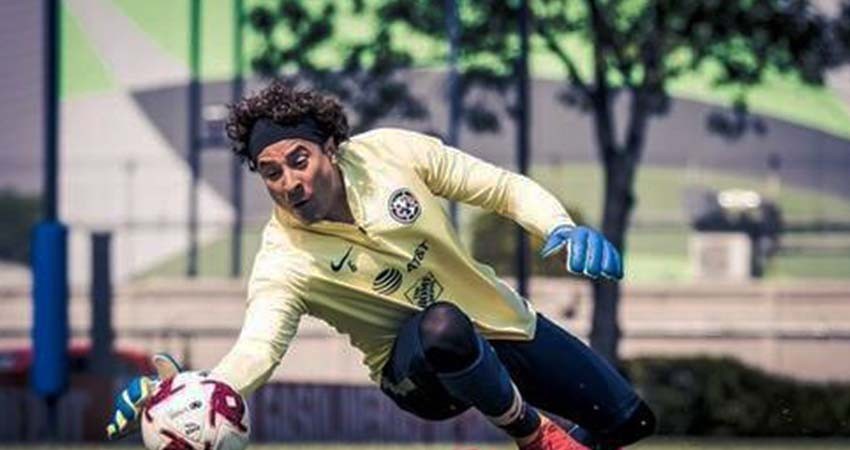 Ochoa llama a la tolerancia y pide que rivalidad se quede en la cancha
