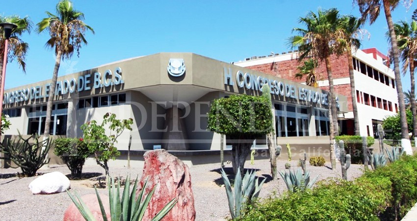 ¡Que el Gobernador Mendoza saque las manos del Congreso!: Morena