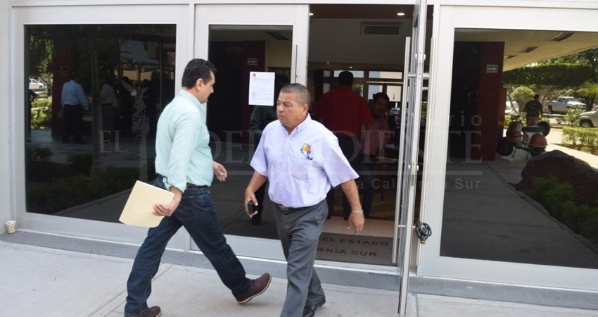 Abren candados del Congreso BCS; Realizarán ultima sesión