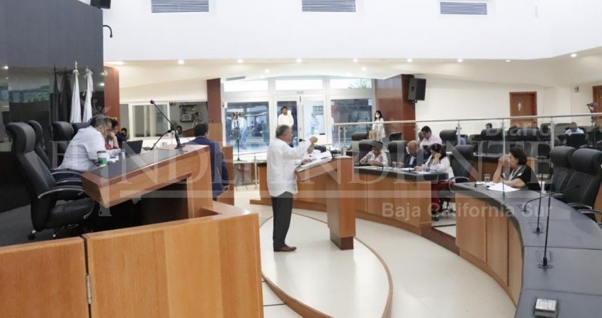 Llaman a suplentes de 8 diputados por 5 faltas injustificadas al Congreso BCS