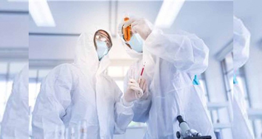 Coronavirus podría controlarse a finales de abril, asegura experto