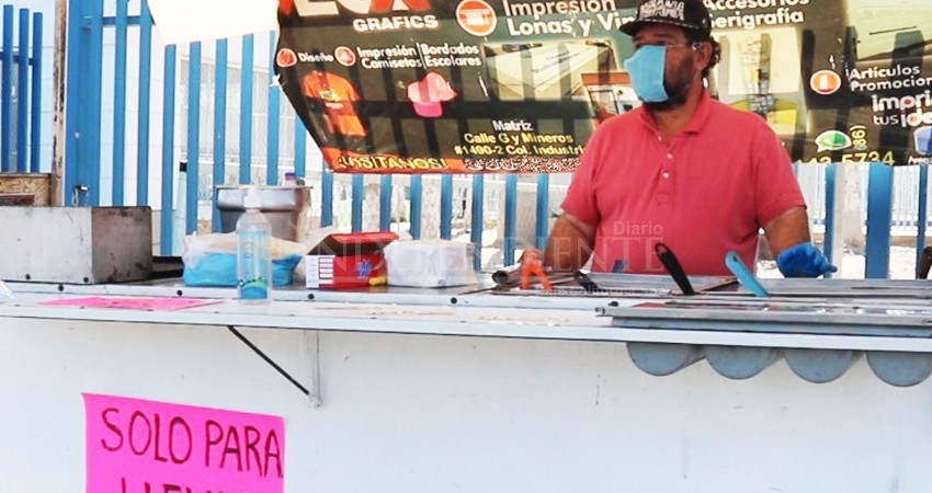 70% de comercios semifijos de La Paz se resisten a vender solo “para llevar”