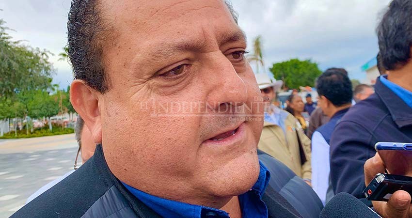 Presume Mendoza Davis contar con 350 camas de reconversión y 147 respiradores en BCS