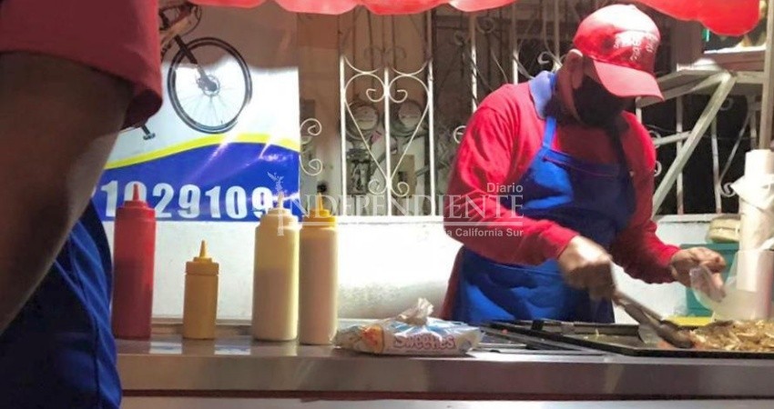 Pese a restricción vehicular, hay permiso para venta de comida hasta la media noche