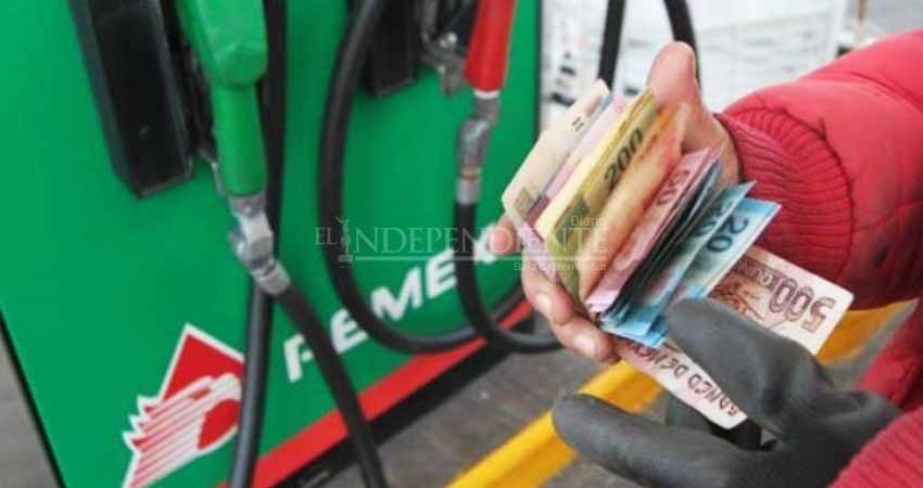 Se mantiene gasolina 13.95 por litro en La Paz; 14.77 en Los Cabo