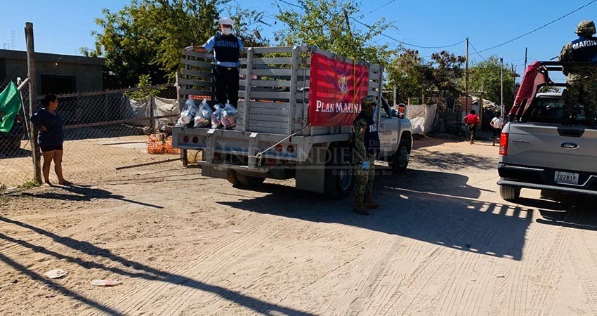 Resguarda Secretaría de Marina entrega de despensas en colonias de Los Cabos