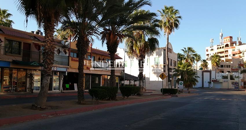 Pago de rentas apagan reflectores de negocios de entretenimiento en Los Cabos 