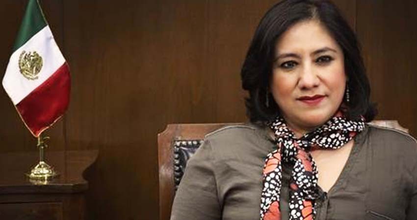 Defiende secretaria de la Función Pública medidas de austeridad