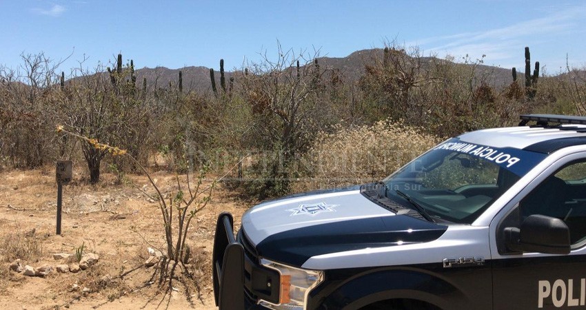 Un grupo de personas buscan invadir terrenos en colonia Gastélum de CSL