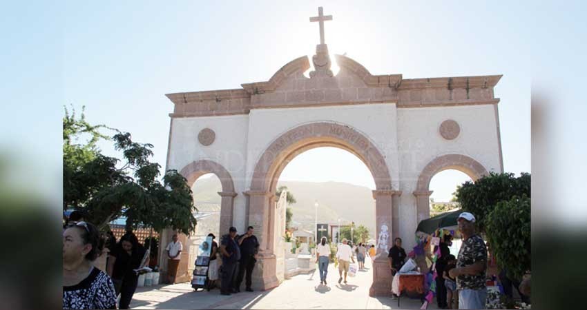 Por COVID-19, a partir de hoy quedan cerrados los panteones de La Paz