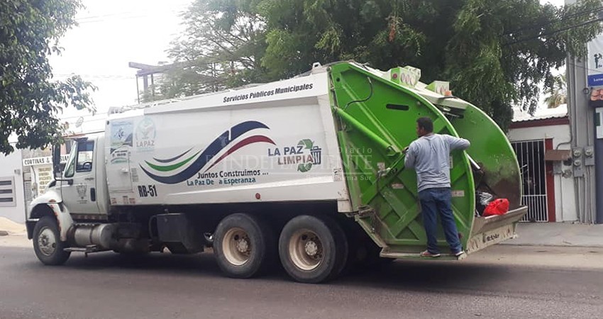Crónica. Recolectan basura "a la buena de Dios"