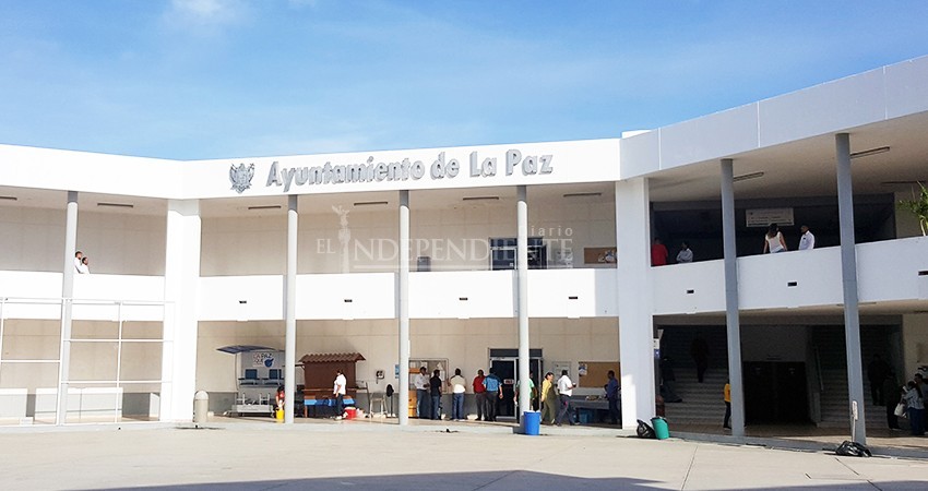 Hoy lunes los burócratas del Ayto de La Paz no trabajarán por falta de pago