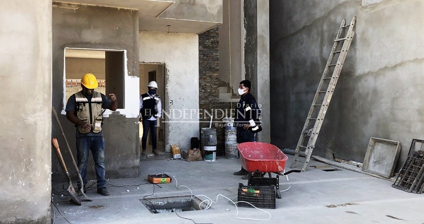 Bajo estrictas medidas sanitarias regresaron las obras de construcción