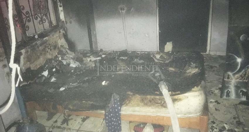 Destruye incendio emblemática vivienda de la zona turística de CSL