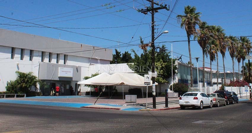 Jubilados llaman a armar frente por desabasto de medicamento en ISSSTE