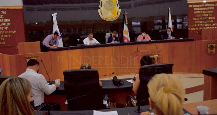 Bajo protesta llegan diputados de oposición a sesionar al congreso BCS