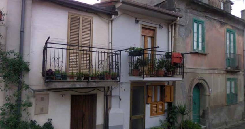 Pueblo italiano vende casas en 1 euro tras superar coronavirus