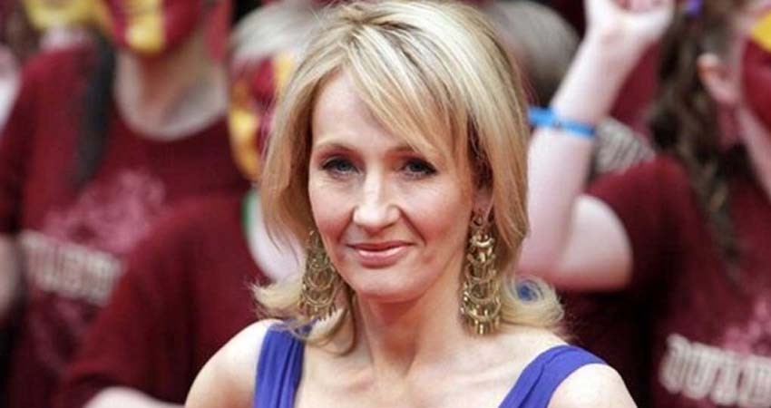Yo la abofeteé y no lo lamento, asegura exesposo de J.K. Rowling