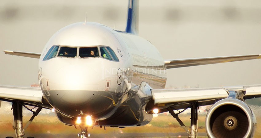 Para el resto del mes arribarán vía aérea 30 mil turistas a Los Cabos