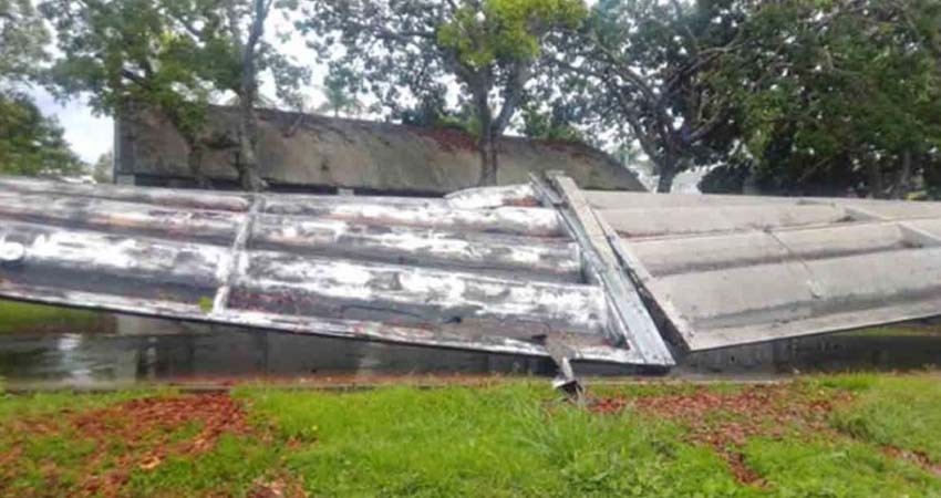 Colapsa techo de Universidad Central de Venezuela; acusan crisis