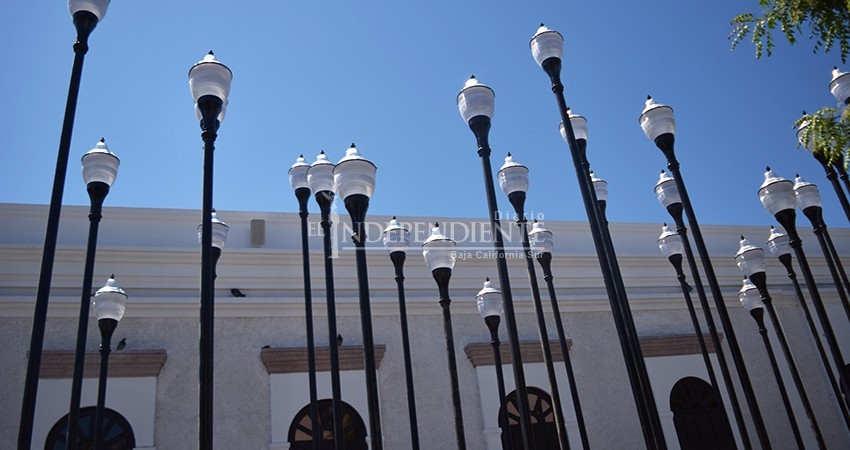 Hay “autorización” del INAH para nuevas lámparas solares: Sepuim