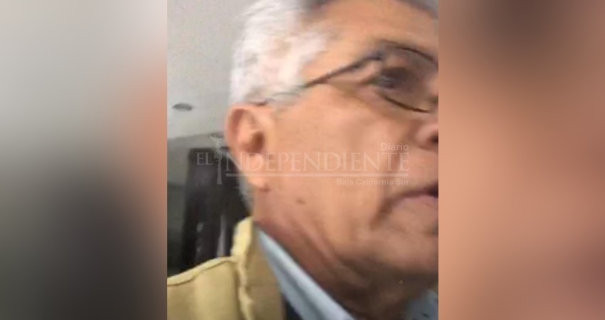 Personal del congreso queda atrapado por “acarreados”