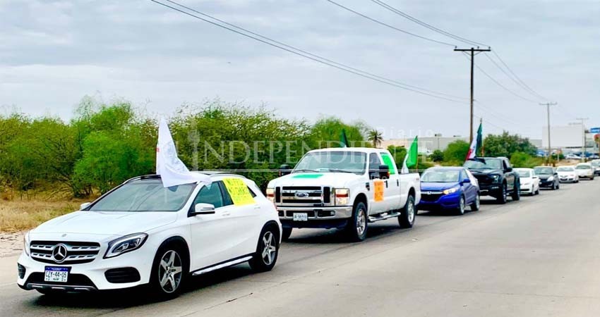 Realizan en La Paz, 3era marcha contra del presidente de México