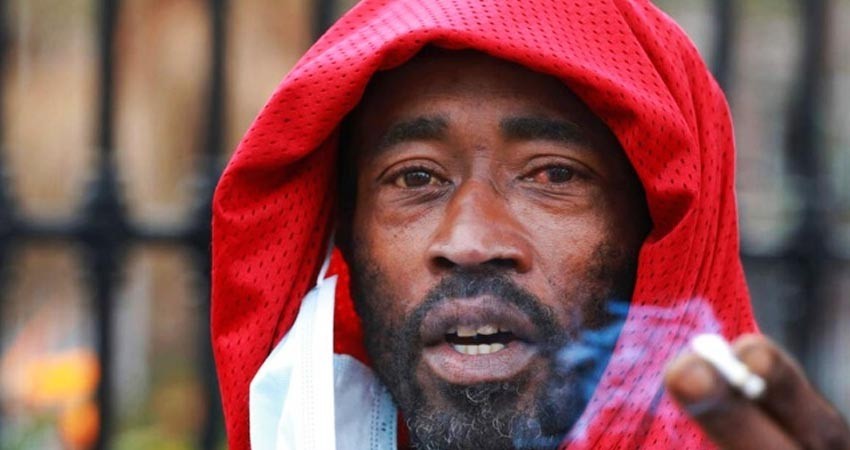 Covid-19 podría ser mortal para fumadores: OMS