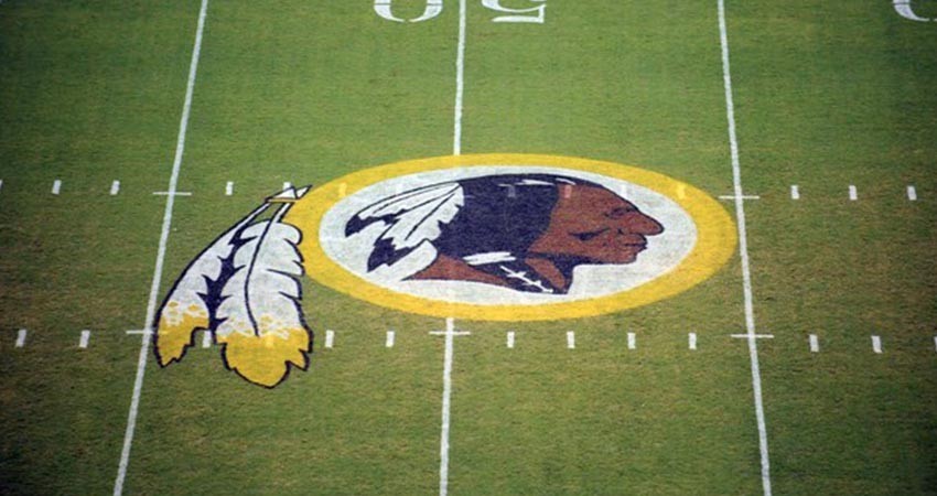 Pieles Rojas de Washington revisan nombre ante reclamos por racismo