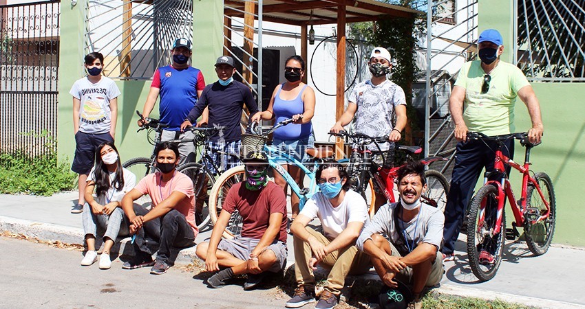 Asociación dona bicicletas “recicladas” en La Paz