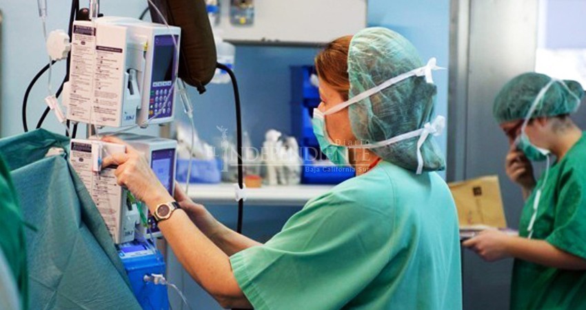 Llegan a BCS 22 médicos para combatir COVID-19