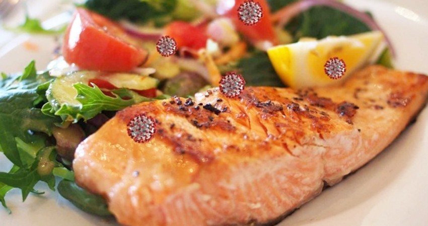 ¿El covid puede transmitirse por la comida? Esto dice la OMS